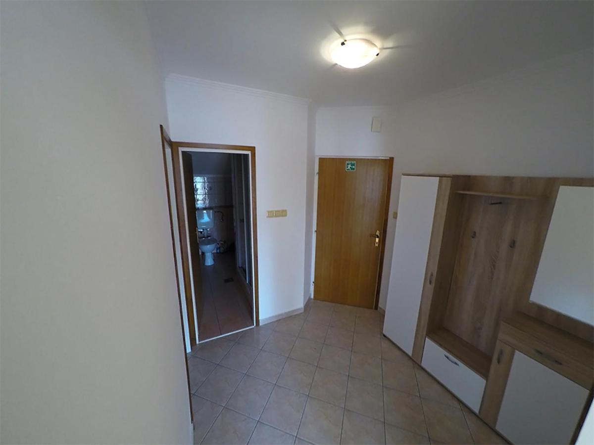 Apartments Piculjan Lopar Exterior photo