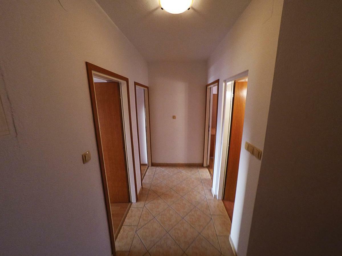 Apartments Piculjan Lopar Exterior photo