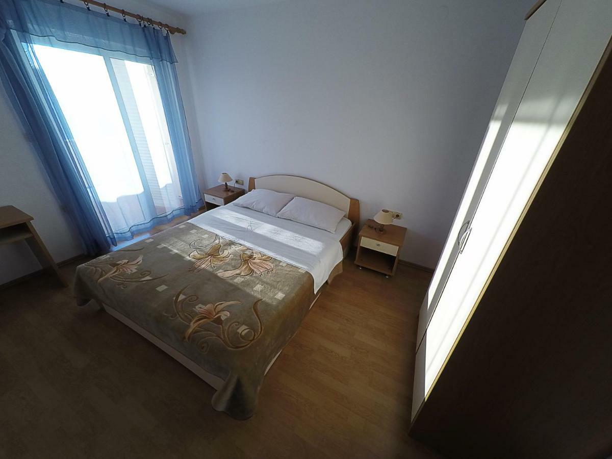 Apartments Piculjan Lopar Exterior photo